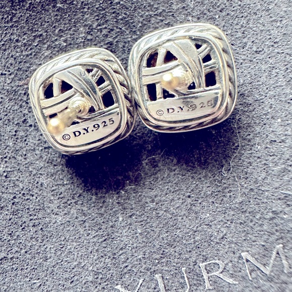 AUTHENTIC DAVID YURMAN “Petite Albion” Pave Diamond Studs. Excellent condition. - Picture 6 of 6